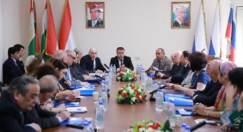 В РТСУ обсудили актуальные проблемы изучения истории культуры таджикского народа