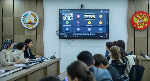 Студенты-филологи РТСУ приняли участие в онлайн-семинаре по методике преподавания русского языка