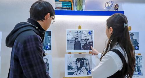 В РТСУ открылась фотовыставка, посвящённая юбилею полёта Юрия Гагарина в космос