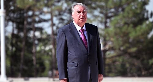 Поздравление Президента Республики Таджикистан уважаемого Эмомали Рахмона по случаю 81-й годовщины Дня Победы