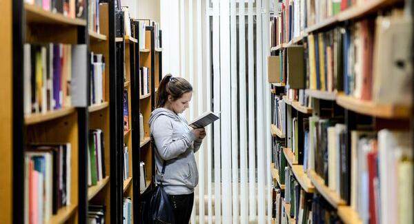 Повышение культурной осведомлённости как ответ на вызов деградации общества