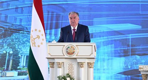 Поздравительное послание Лидера нации уважаемого Эмомали Рахмона в честь Дня учителя