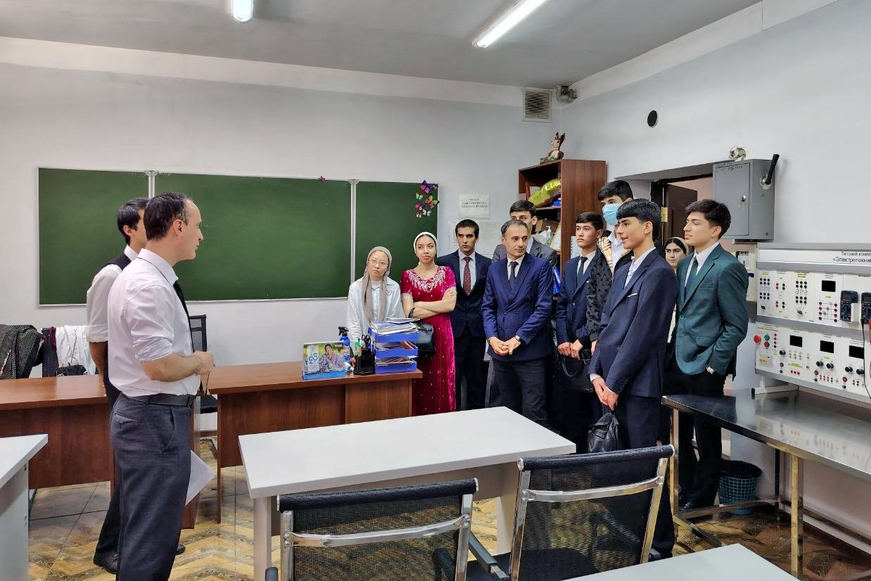 WhatsApp Image 2026-04-14 at 14.04.39 (1).jpg