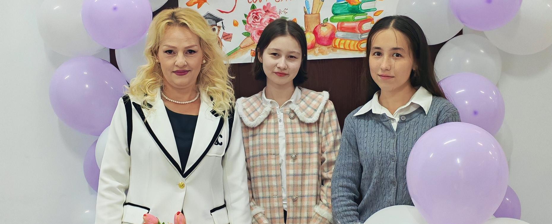 Праздничные мероприятия в честь Дня учителя прошли в РТСУ