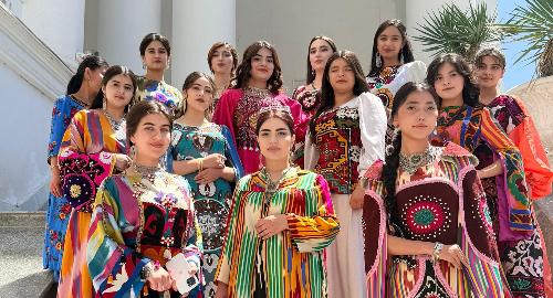 Студентки РТСУ в финале Республиканского фестиваля-конкурса «Одна ткань – сто цветов»