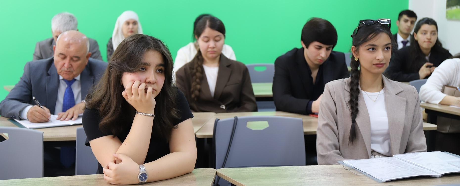 Студенческий круглый стол о цифровой трансформации учёта и аудита прошёл в РТСУ