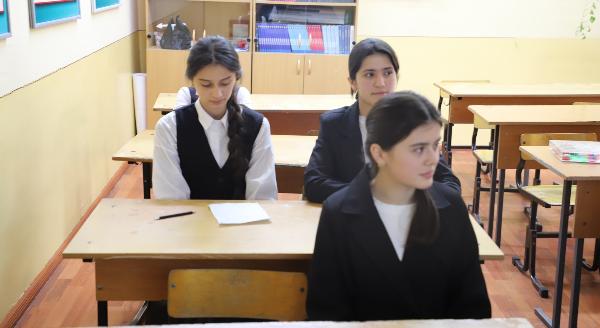 В школе РТСУ в Кулябе прошёл конкурс «Шоҳномахонӣ»