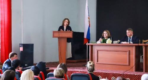 В школе РТСУ в Душанбе представили нового директора