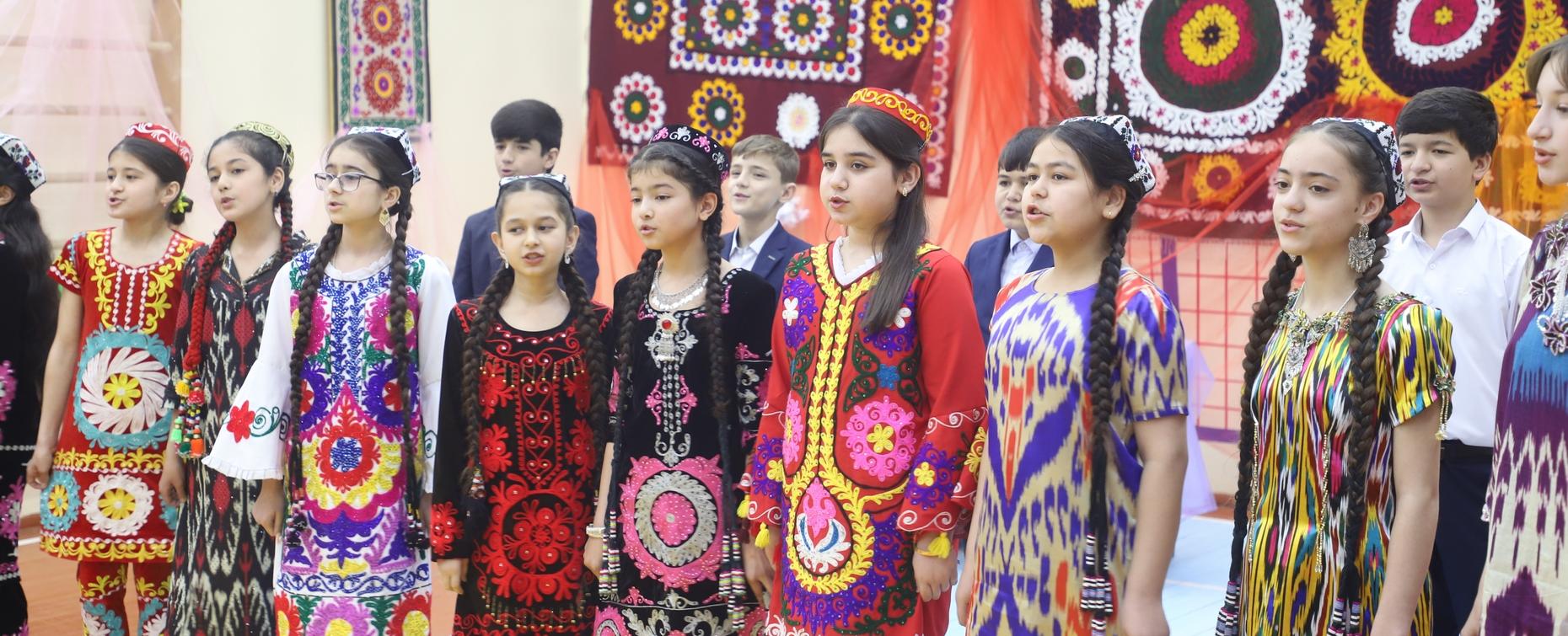 Международный праздник Навруз отметили в школе РТСУ в Кулябе