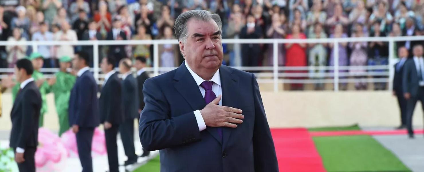 Поздравление ректора РТСУ Машраба Файзулло с Днем Президента Республики Таджикистан