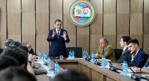 Диалог поколений: опыт дипломатии и ориентиры будущего