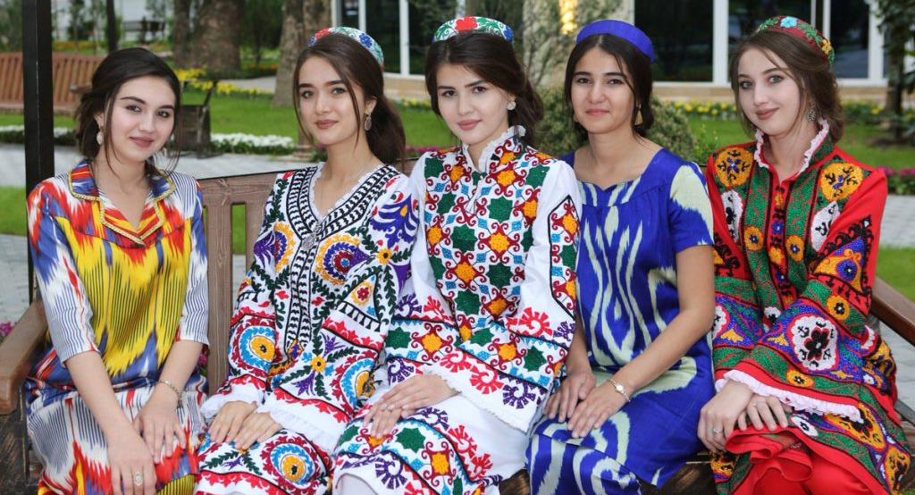 Национальная одежда – культурная ценность таджиков
